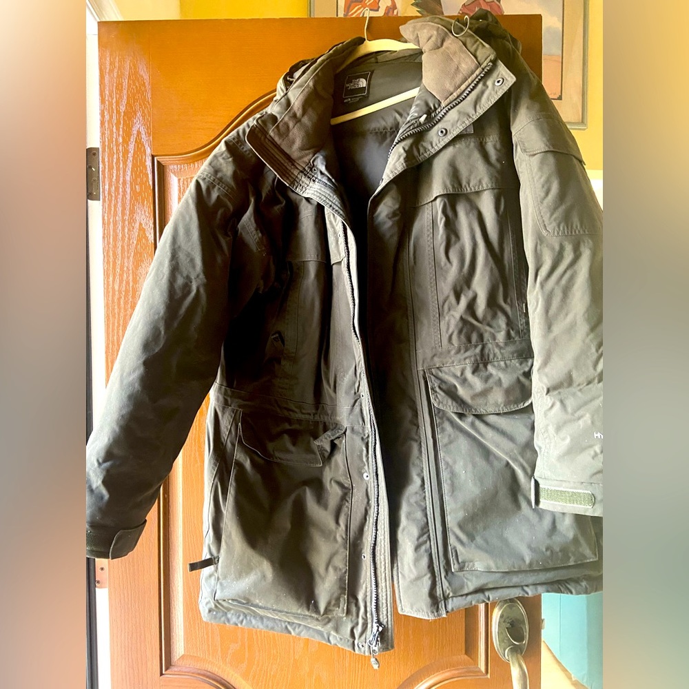 Northface large gray winter coat - good condition